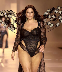 Ashley Graham - Body Measurements, Bra Size, Age, Height, Weight, Biography
